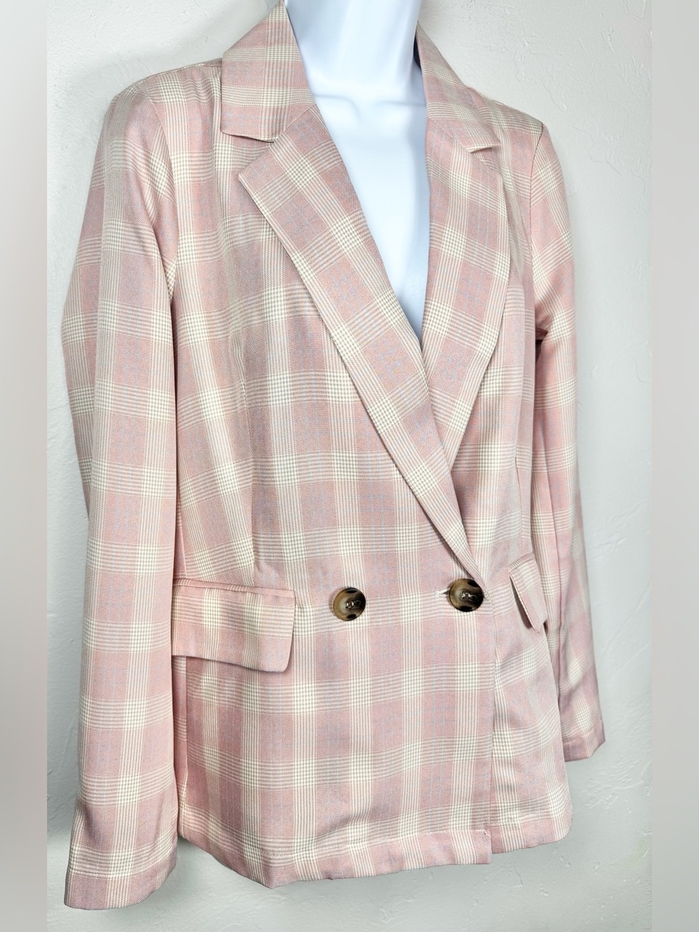 Hem & Thread Pink and Cream Plaid Double-Breasted Blazer Size Small - Picture 4 of 13